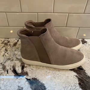 Gap Women’s High-Top Suede Sneakers